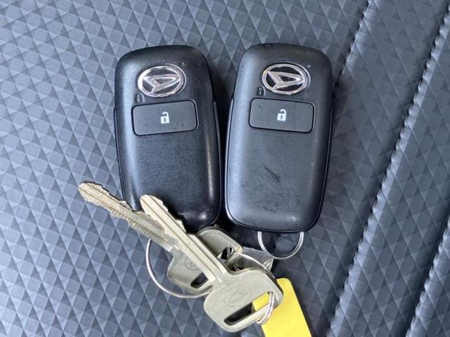 ハイゼットトラック スタンダード　新品タイヤ／保証書／ヘッドランプ　ＬＥＤ／エアバッグ　運転席／アルミホイール　社外　１３インチ／キーレスエントリー／パワーステアリング／マニュアルエアコン　ＬＥＤヘッドランプ（20枚目）