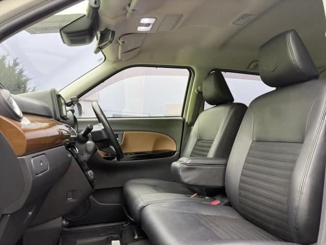 キャスト ＧプライムコレクションＳＡ３　新品タイヤ／保証書／社外　ＳＤナビ／スマートアシスト（トヨタ・ダイハツ）／シートヒーター　前席／シート　ハーフレザー／ドライブレコーダー　社外／ヘッドランプ　ＬＥＤ／ＵＳＢジャック／ＥＴＣ　禁煙車（7枚目）