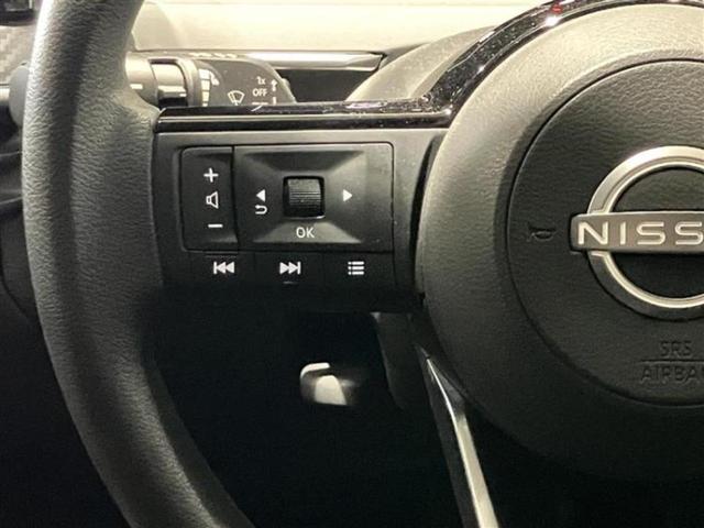 ノート Ｘ　保証書／純正　ＳＤナビ／インテリジェントルームミラー／エマージェンシーブレーキ／アラウンドビューモニター／車線逸脱防止支援システム／ヘッドランプ　ＬＥＤ／Ｂｌｕｅｔｏｏｔｈ接続／ＥＴＣ　全周囲カメラ（12枚目）