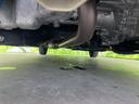 車両前方側の下廻り画像です。エンジン付近から車両中央部までの状態を確認いただけます。◆ご購入前に気になる下廻りの様子を把握したい方は、店頭スタッフまでお問い合わせ下さい。