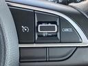 日々の運転を支えるスイッチ類を備えています。分かりやすい操作感で、快適なドライブをサポートします。