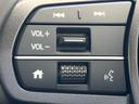 オーディオ操作をステアリングから直感的に操作可能。運転中でも安全に、お好みの音楽を楽しめます。快適なドライブをサポートする装備です。
