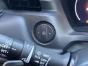 日々の運転を支えるスイッチ類を備えています。直感的な操作性を実現し、快適なドライブをサポートします。