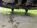 車両前方側の下廻り画像です。エンジン付近から車両中央部までの状態を確認いただけます。◆ご購入前に気になる下廻りの様子を把握したい方は、店頭スタッフまでお問い合わせ下さい。