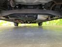 車両後方側の下廻り状態をご確認いただけます。フロア部や足回りなど、普段見えにくい箇所の参考としてご覧下さい。◆詳細は店頭スタッフまでお問い合わせ下さい。