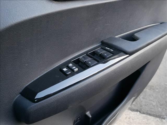 カローラフィールダー ＨＹＢＲＩＤ　Ｇ　エアロツアラーＷＸＢ　ハーフレザーシート　ＢＬＵＥＴＯＯＴＨ　ＥＴＣ（28枚目）
