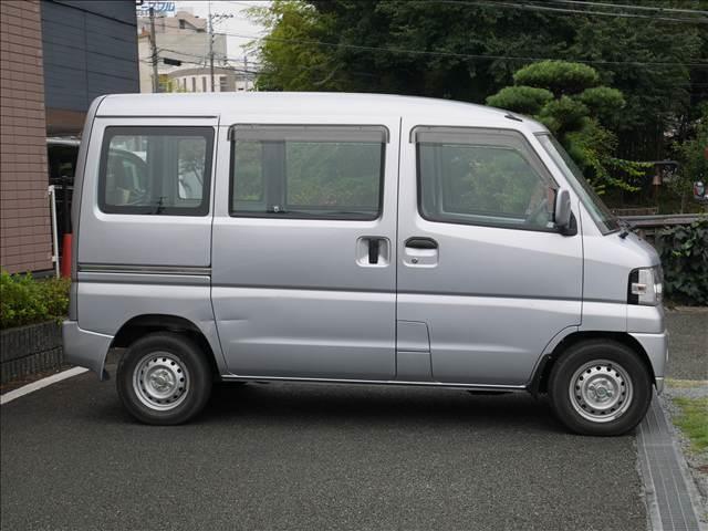 ミニキャブバン ハイルーフ　ＣＤ　ハイルーフ　ファブリックシート　純正ＣＤ　禁煙車（4枚目）
