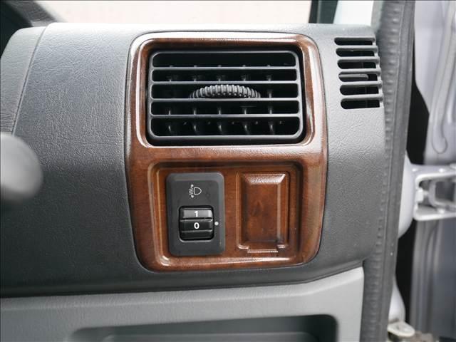 ミニキャブバン ハイルーフ　ＣＤ　ハイルーフ　ファブリックシート　純正ＣＤ　禁煙車（11枚目）