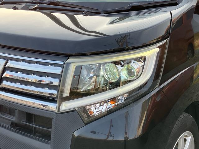 ムーヴ カスタム　Ｘ　ＳＡ　衝突被害軽減ブレーキ　スマートキー　プッシュスタート　ＥＴＣ　オートＬＥＤヘッドライト　純正エアロ　ナビ　フルセグＴＶ　バックカメラ　ＤＶＤ　Ｂｌｕｅｔｏｏｔｈ　オート電格ミラー（4枚目）