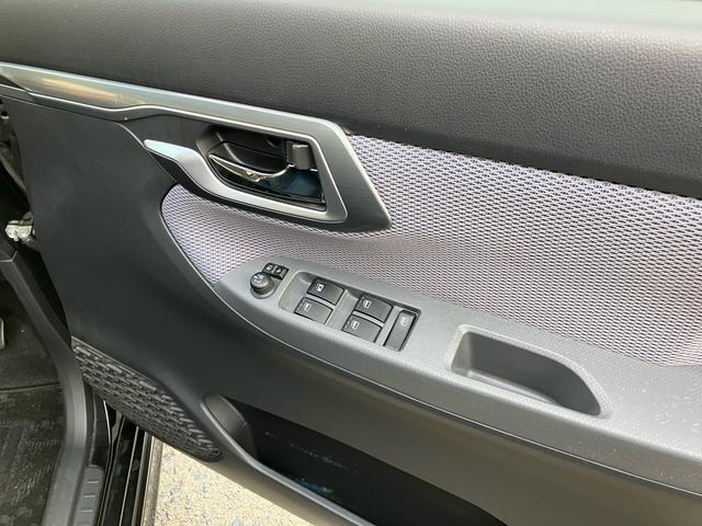 ムーヴ カスタム　Ｘ　ＳＡ　衝突被害軽減ブレーキ　スマートキー　プッシュスタート　ＥＴＣ　オートＬＥＤヘッドライト　純正エアロ　ナビ　フルセグＴＶ　バックカメラ　ＤＶＤ　Ｂｌｕｅｔｏｏｔｈ　オート電格ミラー（12枚目）