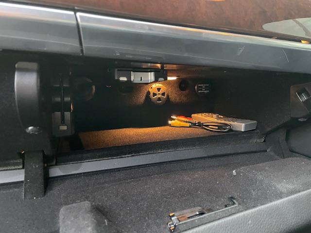 パナメーラ ９７１仕様　ベースグレード　リヤモニター　ベースグレード（４名）９７１仕様・純正リヤモニター・３６００ＣＣ・安心のバネサス（30枚目）