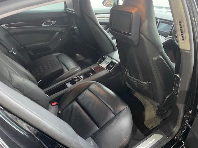 パナメーラ ９７１仕様　ベースグレード　リヤモニター　ベースグレード（４名）９７１仕様・純正リヤモニター・３６００ＣＣ・安心のバネサス（36枚目）