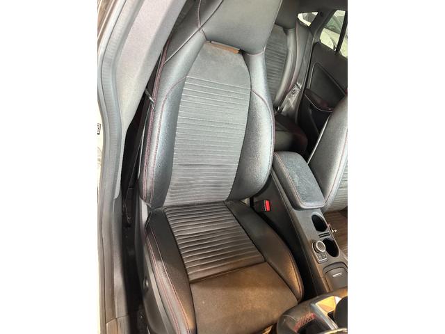 CLAクラス シューティングブレーク CLA180シューティングブレーク アンビエントライト 後期バンパー・アンビエントライト・キーレスゴー(10枚目)