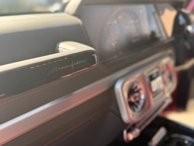 Ｇクラス Ｇ４５０ｄ　ＡＭＧラインＰＫＧ・ナイトＰＫＧ・マヌプラス　ＡＭＧライン・ナイトパッケージ・ＭＡＮＵＦＡＫＴＵＲヒヤシンスレッド・ＭＡＮＵＦＡＫＴＵＲプログラム・ＭＡＮＵＦＡＫＴＵＲプログラムプラス・ＭＡＮＵＦＡＫＴＵＲボディ同色スペアタイヤリング・デジタル（18枚目）
