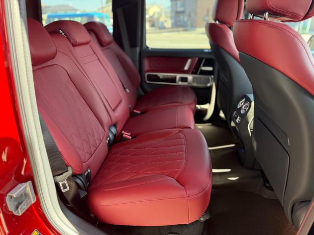 Ｇクラス Ｇ４５０ｄ　ＡＭＧラインＰＫＧ・ナイトＰＫＧ・マヌプラス　ＡＭＧライン・ナイトパッケージ・ＭＡＮＵＦＡＫＴＵＲヒヤシンスレッド・ＭＡＮＵＦＡＫＴＵＲプログラム・ＭＡＮＵＦＡＫＴＵＲプログラムプラス・ＭＡＮＵＦＡＫＴＵＲボディ同色スペアタイヤリング・デジタル（23枚目）