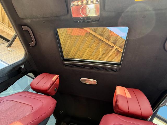 Ｇクラス Ｇ４５０ｄ　ＡＭＧラインＰＫＧ・ナイトＰＫＧ・マヌプラス　ＡＭＧライン・ナイトパッケージ・ＭＡＮＵＦＡＫＴＵＲヒヤシンスレッド・ＭＡＮＵＦＡＫＴＵＲプログラム・ＭＡＮＵＦＡＫＴＵＲプログラムプラス・ＭＡＮＵＦＡＫＴＵＲボディ同色スペアタイヤリング・デジタル（34枚目）