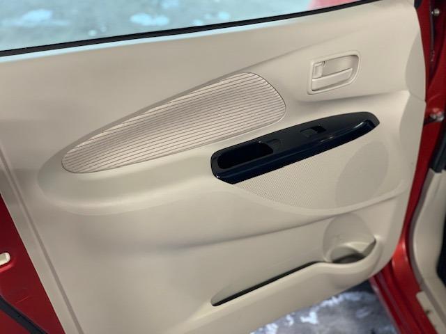 デイズ Ｘ　２年保証付き！ＯＢＤチェック済み！ナビ・フルセグＴＶ・アラウンドビューモニター・衝突軽減ブレーキ付！ルーフブラックニューペイント！バッテリー新品取替！車検２年付！内外装クリーニング済み！（52枚目）
