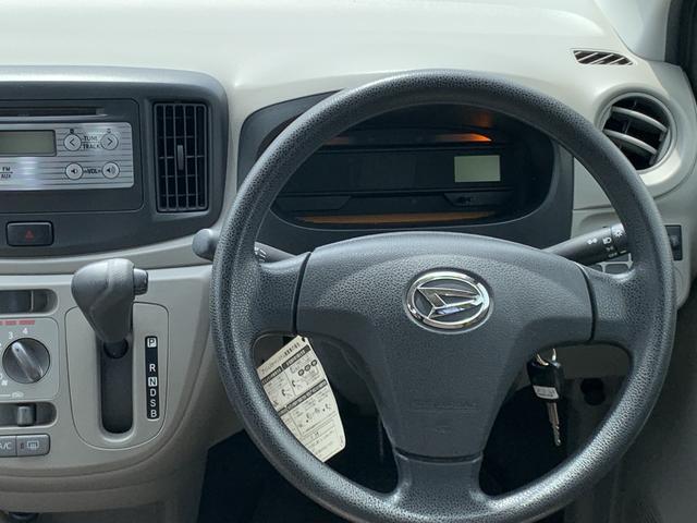 ミライース Ｌ　キーレスエントリー　ＣＶＴ　盗難防止システム　ＡＢＳ　ＣＤ　衝突安全ボディ　エアコン　パワーステアリング（10枚目）