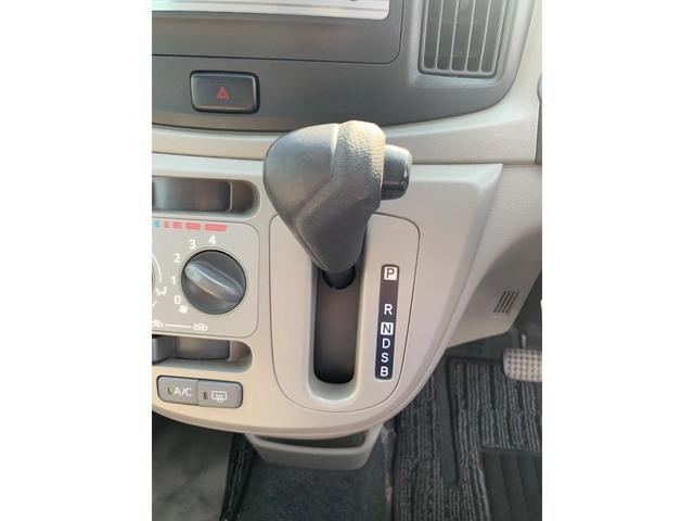 ミライース Ｌ　キーレスエントリー　ＣＶＴ　盗難防止システム　ＡＢＳ　ＣＤ　衝突安全ボディ　エアコン　パワーステアリング（12枚目）