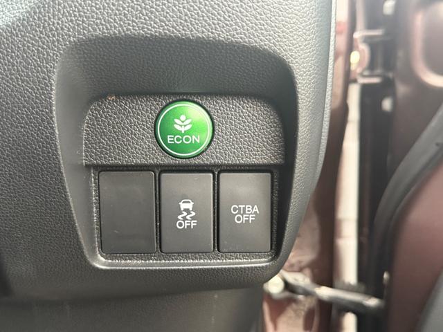 N-ONE プレミアム 衝突被害軽減システム HID スマートキー アイドリングストップ ベンチシート CVT 盗難防止システム ABS ESC アルミホイール 衝突安全ボディ エアコン パワーステアリング パワーウィンドウ(5枚目)