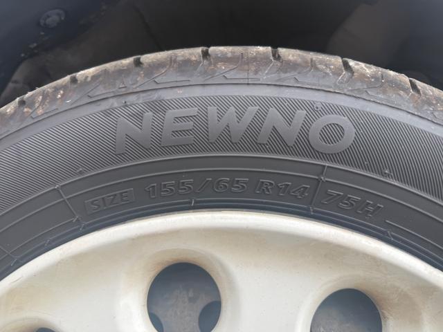 ミラココア ココアプラスX LEDヘッドランプ スマートキー アイドリングストップ ベンチシート CVT 盗難防止システム ABS CD ミュージックプレイヤー接続可 ルーフレール 衝突安全ボディ エアコン パワーステアリング(21枚目)