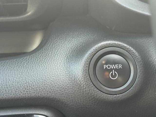 ヤリス ハイブリッドＺ　全周囲カメラ　ナビ　クリアランスソナー　オートクルーズコントロール　衝突被害軽減システム　アルミホイール　ＬＥＤヘッドランプ　スマートキー　電動格納ミラー　シートヒーター　ＣＶＴ　盗難防止システム（8枚目）