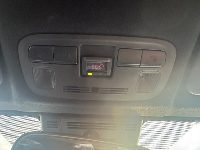 ヤリス ハイブリッドＺ　全周囲カメラ　ナビ　クリアランスソナー　オートクルーズコントロール　衝突被害軽減システム　アルミホイール　ＬＥＤヘッドランプ　スマートキー　電動格納ミラー　シートヒーター　ＣＶＴ　盗難防止システム（11枚目）