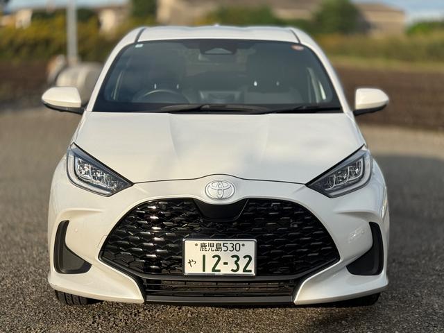 ヤリス ハイブリッドＺ　全周囲カメラ　ナビ　クリアランスソナー　オートクルーズコントロール　衝突被害軽減システム　アルミホイール　ＬＥＤヘッドランプ　スマートキー　電動格納ミラー　シートヒーター　ＣＶＴ　盗難防止システム（12枚目）