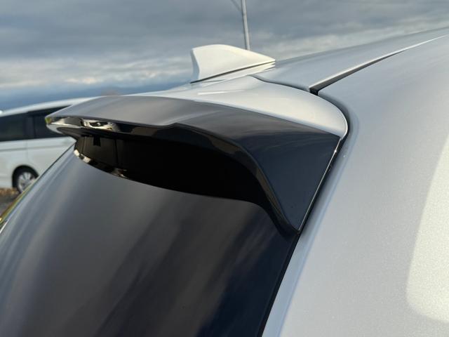 ヤリス ハイブリッドＺ　全周囲カメラ　ナビ　クリアランスソナー　オートクルーズコントロール　衝突被害軽減システム　アルミホイール　ＬＥＤヘッドランプ　スマートキー　電動格納ミラー　シートヒーター　ＣＶＴ　盗難防止システム（29枚目）