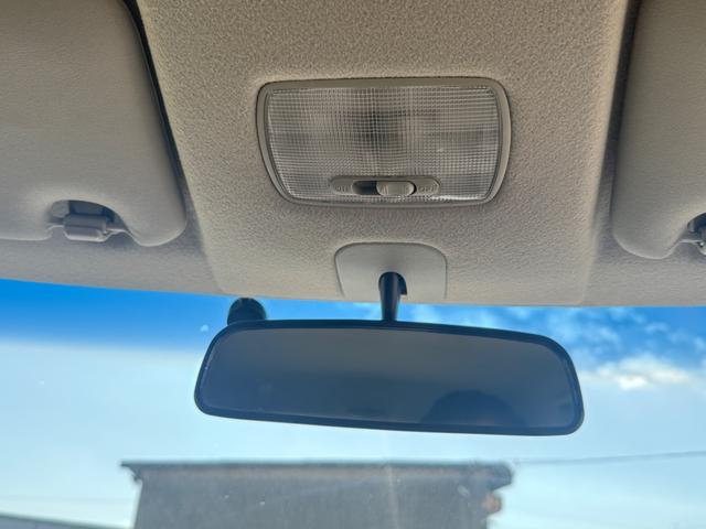 Ｎ－ＯＮＥ プレミアム　バックカメラ　オートライト　ＨＩＤ　スマートキー　アイドリングストップ　電動格納ミラー　ベンチシート　ＣＶＴ　盗難防止システム　ＡＢＳ　ＥＳＣ　ＣＤ　アルミホイール　衝突安全ボディ　エアコン（27枚目）