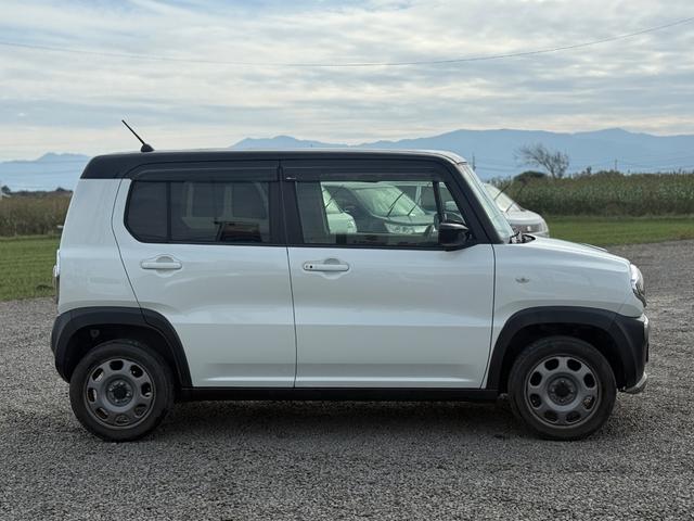 ハスラー Ｇ　衝突被害軽減システム　スマートキー　アイドリングストップ　シートヒーター　ベンチシート　ＣＶＴ　盗難防止システム　ＡＢＳ　ＥＳＣ　衝突安全ボディ　エアコン　Ｂｌｕｅｔｏｏｔｈ　バックカメラ（4枚目）