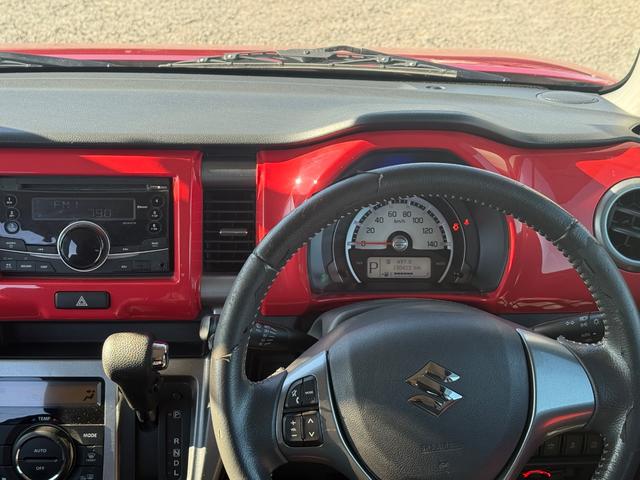 ハスラー Ｊスタイル　ＥＴＣ　衝突被害軽減システム　オートライト　ＨＩＤ　スマートキー　アイドリングストップ　電動格納ミラー　シートヒーター　ベンチシート　ＣＶＴ　盗難防止システム　ＡＢＳ　ＥＳＣ　ＣＤ　衝突安全ボディ（3枚目）