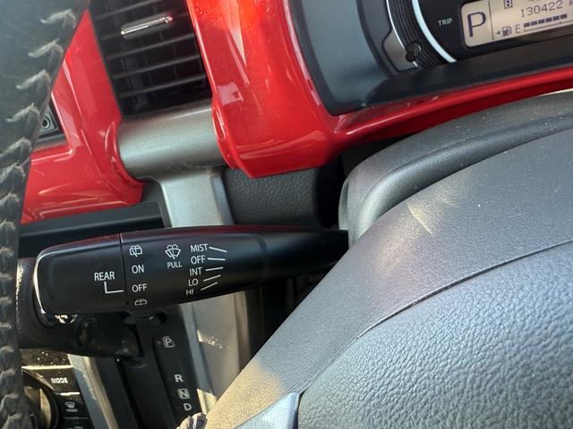 ハスラー Ｊスタイル　ＥＴＣ　衝突被害軽減システム　オートライト　ＨＩＤ　スマートキー　アイドリングストップ　電動格納ミラー　シートヒーター　ベンチシート　ＣＶＴ　盗難防止システム　ＡＢＳ　ＥＳＣ　ＣＤ　衝突安全ボディ（5枚目）