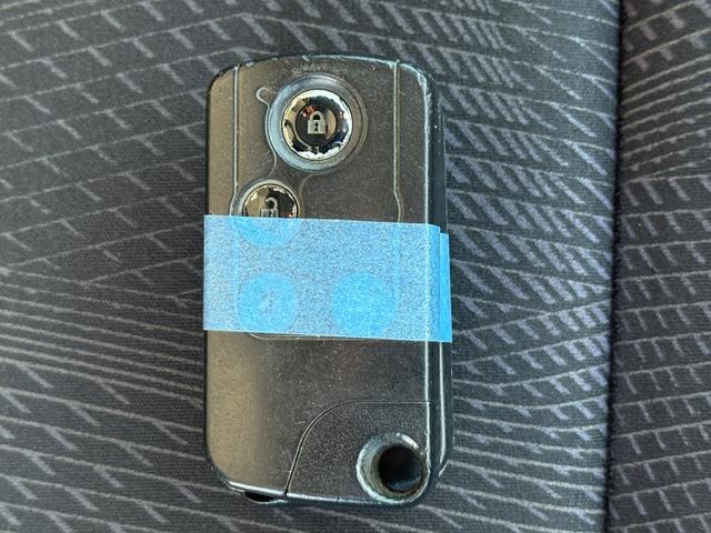 ステップワゴンスパーダ Ｚ　ＥＴＣ　両側電動スライドドア　オートライト　ＨＩＤ　スマートキー　電動格納ミラー　３列シート　フルフラット　ＣＶＴ　アルミホイール　盗難防止システム　衝突安全ボディ　ＡＢＳ　ＥＳＣ　エアコン（11枚目）