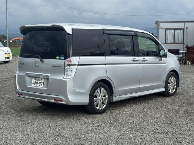 ステップワゴンスパーダ クールスピリット　ドライブレコーダー　バックカメラ　ナビ　ＴＶ　両側電動スライドドア　ＨＩＤ　スマートキー　電動格納ミラー　３列シート　ＣＶＴ　アルミホイール　ＣＤ　盗難防止システム　衝突安全ボディ　ＡＢＳ　ＥＳＣ（15枚目）