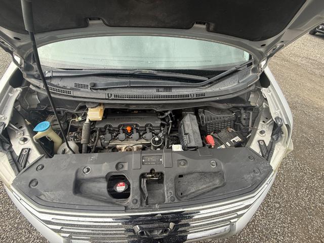 ステップワゴンスパーダ クールスピリット　ドライブレコーダー　バックカメラ　ナビ　ＴＶ　両側電動スライドドア　ＨＩＤ　スマートキー　電動格納ミラー　３列シート　ＣＶＴ　アルミホイール　ＣＤ　盗難防止システム　衝突安全ボディ　ＡＢＳ　ＥＳＣ（20枚目）