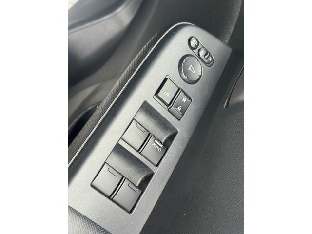 ステップワゴンスパーダ クールスピリット　ドライブレコーダー　バックカメラ　ナビ　ＴＶ　両側電動スライドドア　ＨＩＤ　スマートキー　電動格納ミラー　３列シート　ＣＶＴ　アルミホイール　ＣＤ　盗難防止システム　衝突安全ボディ　ＡＢＳ　ＥＳＣ（33枚目）