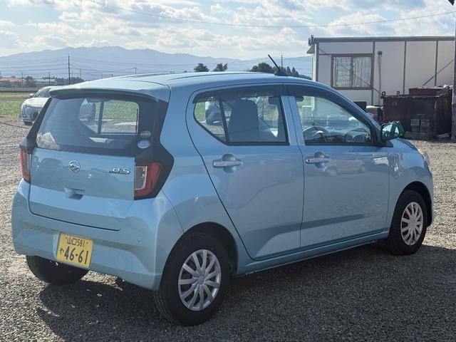 ミライース Ｌ　ＳＡＩＩＩ　ナビ　ＴＶ　クリアランスソナー　衝突被害軽減システム　オートマチックハイビーム　キーレスエントリー　アイドリングストップ　ＣＶＴ　盗難防止システム　ＡＢＳ　ＥＳＣ　衝突安全ボディ　エアコン（5枚目）