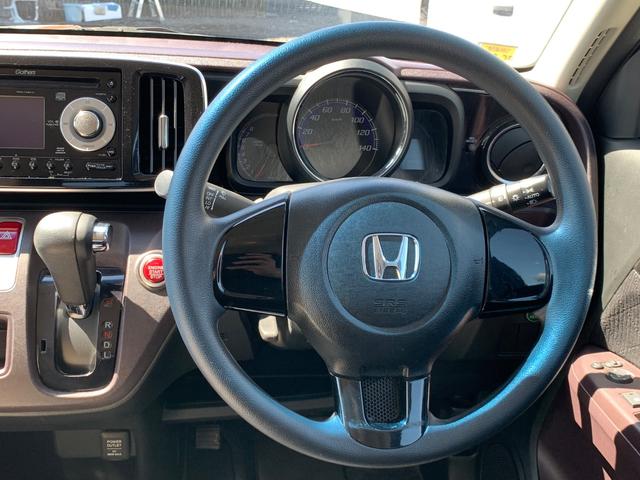 Ｎ－ＯＮＥ プレミアム　オートライト　ＨＩＤ　スマートキー　アイドリングストップ　電動格納ミラー　ベンチシート　ＣＶＴ　盗難防止システム　ＡＢＳ　ＥＳＣ　ＣＤ　ＵＳＢ　ミュージックプレイヤー接続可　アルミホイール（3枚目）