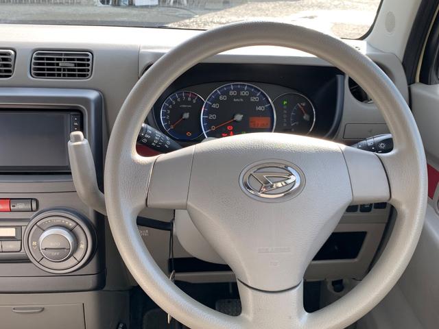 ムーヴコンテ Ｇ　ＮＡＶＩ　バックカメラ　ナビ　スマートキー　アイドリングストップ　電動格納ミラー　ベンチシート　ＣＶＴ　盗難防止システム　ＡＢＳ　ＣＤ　衝突安全ボディ　エアコン　パワーステアリング　パワーウィンドウ（3枚目）