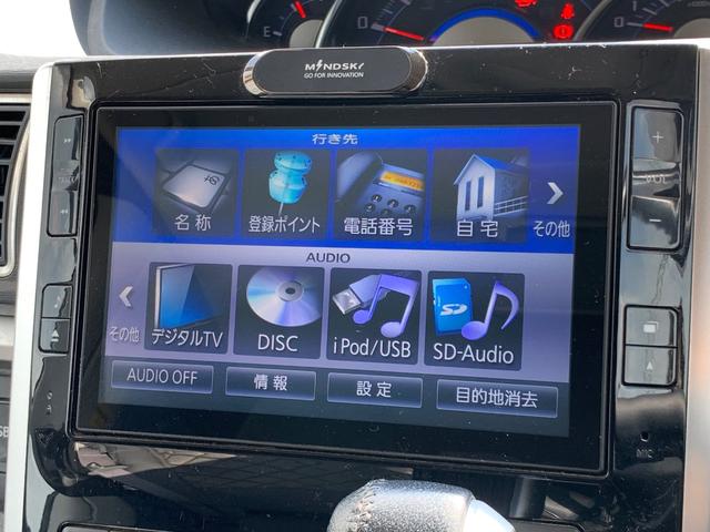 タント カスタムＲＳ　ＳＡ　ＥＴＣ　両側電動スライドドア　ナビ　ＴＶ　衝突被害軽減システム　オートライト　ＬＥＤヘッドランプ　スマートキー　アイドリングストップ　電動格納ミラー　ベンチシート　後席モニター　ＣＶＴ（5枚目）