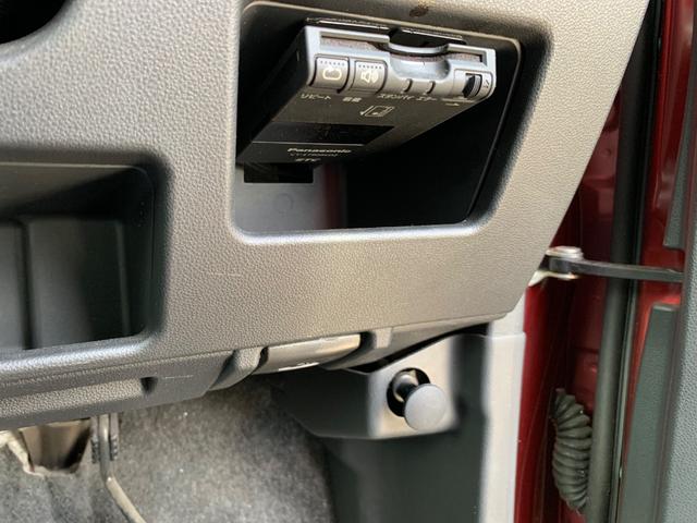 タント カスタムＲＳ　ＳＡ　ＥＴＣ　両側電動スライドドア　ナビ　ＴＶ　衝突被害軽減システム　オートライト　ＬＥＤヘッドランプ　スマートキー　アイドリングストップ　電動格納ミラー　ベンチシート　後席モニター　ＣＶＴ（9枚目）