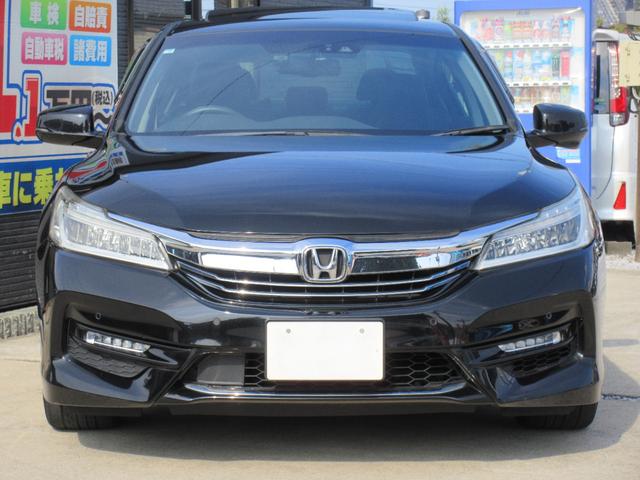 アコードハイブリッド ＥＸ　後期型　ホンダセンシング　サンルーフ　黒本革パワーシート　シートヒーター　純正ナビ　地デジ　Ｓ／Ｂカメラ　Ｂｌｕｅｔｏｏｔｈ　電動リアサンシェード　アダプティブクルコン　ＬＥＤ　純１８ＡＷ　１年保証（44枚目）
