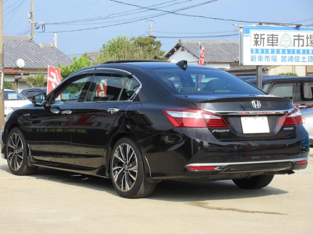 アコードハイブリッド ＥＸ　後期型　ホンダセンシング　サンルーフ　黒本革パワーシート　シートヒーター　純正ナビ　地デジ　Ｓ／Ｂカメラ　Ｂｌｕｅｔｏｏｔｈ　電動リアサンシェード　アダプティブクルコン　ＬＥＤ　純１８ＡＷ　１年保証（47枚目）