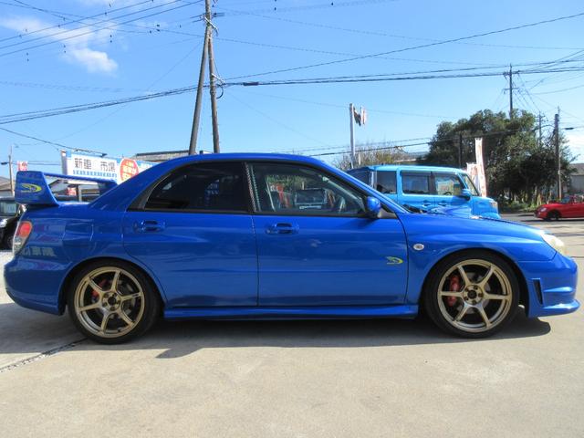 インプレッサ WRX WR-リミテッド 2005 ターボ 4WD 5MT 社外18AW ダウンサス STIマフラー CDオーディオ R3年3月タイミングベルト交換済(100,426km)(9枚目)