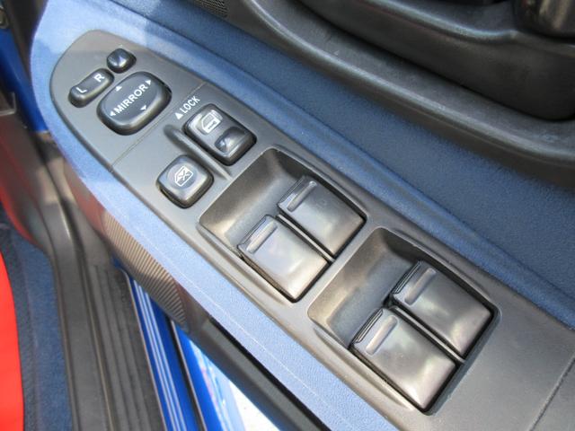 インプレッサ WRX WR-リミテッド 2005 ターボ 4WD 5MT 社外18AW ダウンサス STIマフラー CDオーディオ R3年3月タイミングベルト交換済(100,426km)(26枚目)