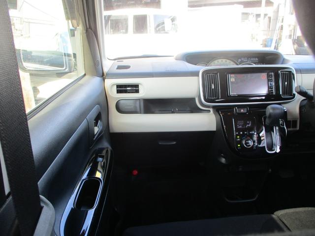 ムーヴキャンバス Ｇメイクアップリミテッド　ＳＡＩＩＩ　純正メモリーナビ・全方位カメラ・ナビ連動前後ドライブレコーダー・ＥＴＣ車載器・両側電動スライドドア・衝突回避軽減ブレーキ・誤発進抑制機能・ツートンカラ（11枚目）