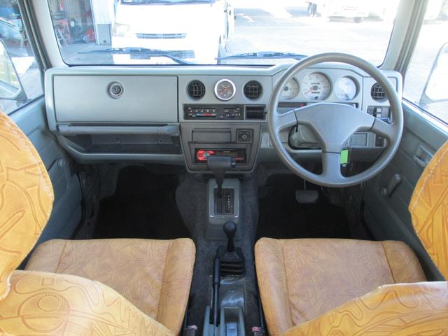 ジムニー 　ワイルドウインド　全面塗装済み　シート張り替え　前後社外バンパー　社外グリル　社外アルミホイール　ホワイトレタータイヤ全て卸したて　ナンバー移動　足回り塗装（10枚目）