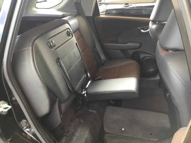 フィットシャトル １５Ｘ　バックカメラ　純正ナビ　フルセグ　ＥＴＣ　運転席エアバック　助手席エアバック　ＥＳＣ　パワーウィンド　Ｂカメ　ナビ＆ＴＶ　リモコンキー　ＤＶＤ再生　エアコン　ＡＢＳ　パワーステアリング（13枚目）