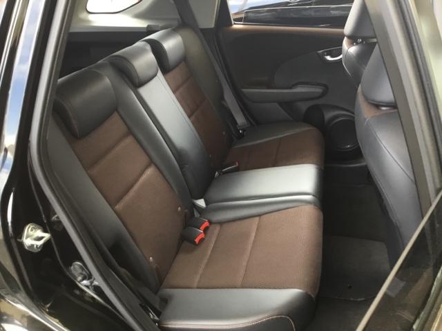 フィットシャトル １５Ｘ　バックカメラ　純正ナビ　フルセグ　ＥＴＣ　運転席エアバック　助手席エアバック　ＥＳＣ　パワーウィンド　Ｂカメ　ナビ＆ＴＶ　リモコンキー　ＤＶＤ再生　エアコン　ＡＢＳ　パワーステアリング（14枚目）